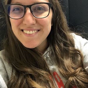 Meet your Posher, Gloria